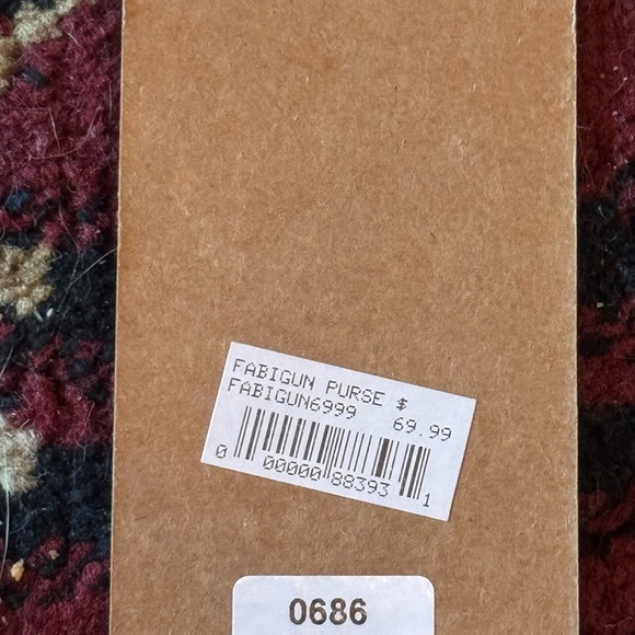 Fabiola Leather Carry Purse - Picture 5 of 7